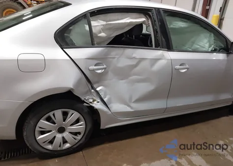 2014 Volkswagen Jetta 1.8T Se z USA, uszkodzony, nr VIN 3VWD17AJ7EM247404